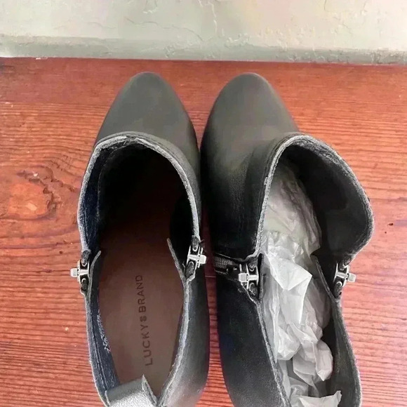 Lucky Brand Women’s Basel Ankle Bootie Black Leather Size 7.5 Wide NWOT - Picture 8 of 10